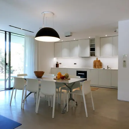 Les Verroust Villa *